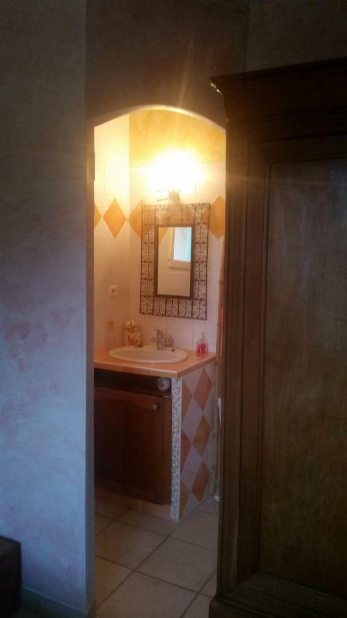 Bienvenue Apartment Le Revest-le-Eaux ภายนอก รูปภาพ